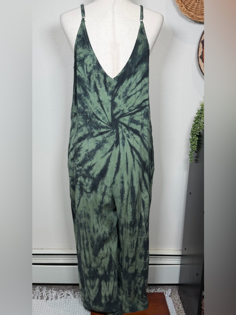 cloth & stone Green and Black Tie-Dye Jumpsuit - Picture 4 of 16